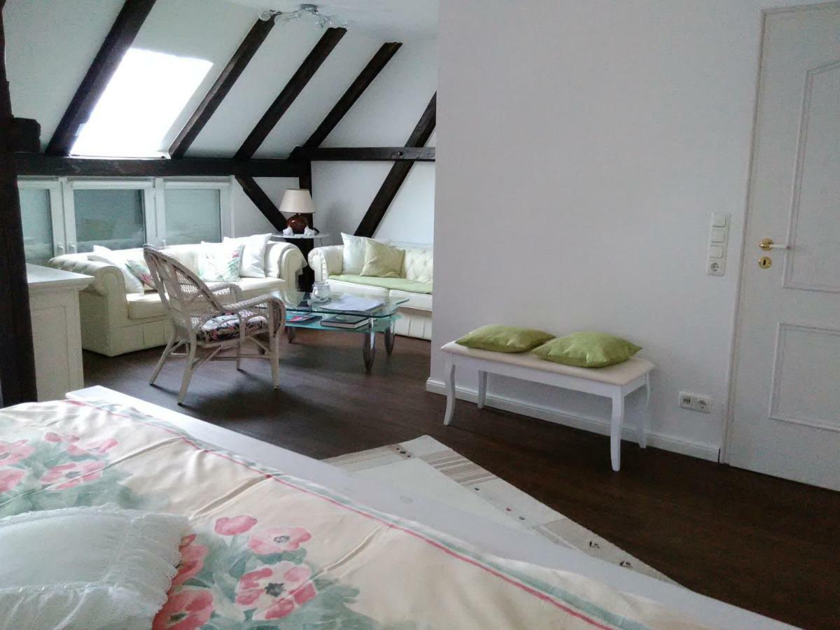 Villa Flora ฟรีดริชชตัดท์ ภายนอก รูปภาพ
